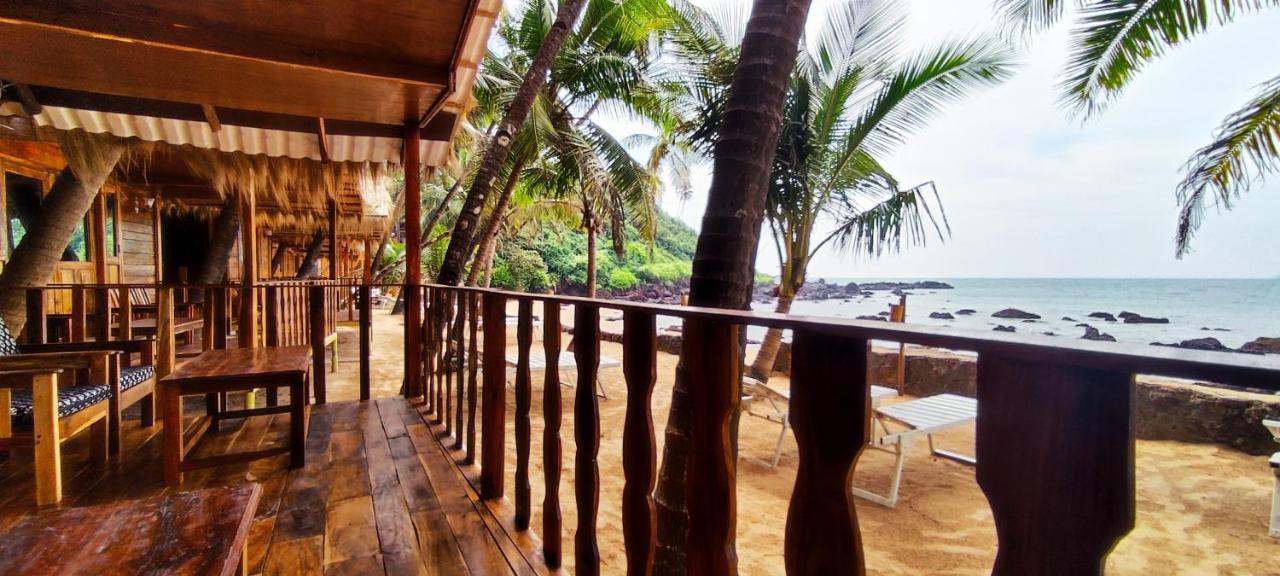 Sea Front Cottages Little Khola Cola Exterior photo